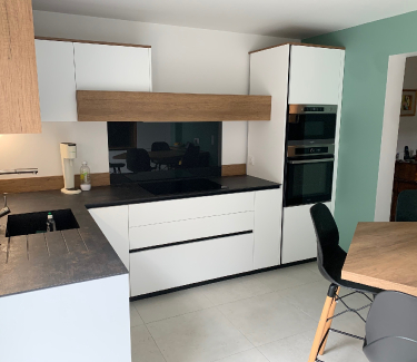 Intemporelle alliance blanc / bois