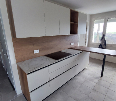 Intemporelle alliance blanc / bois